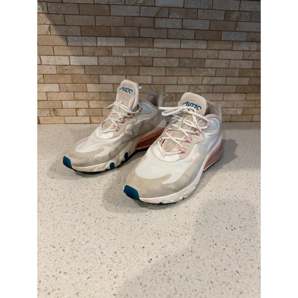 Nike Air Max 270 React Mens 9.5 Sneakers